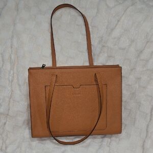 Elegant Tan Leather Tote Bag